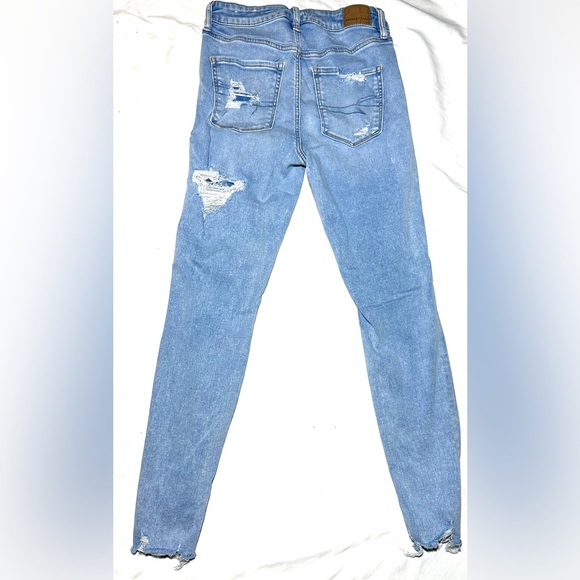 Size 8 American eagle next level stretch high waist “patched holes” worn twice - Picture 4 of 4
